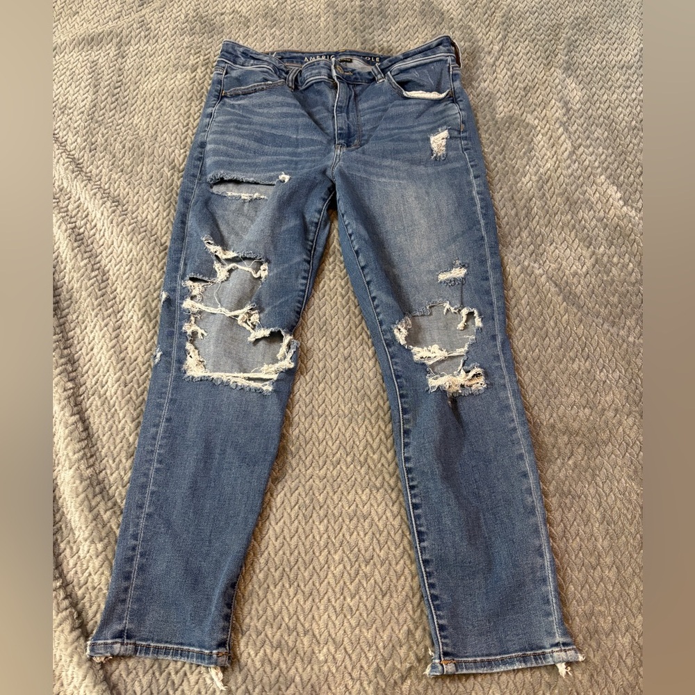 Women’s American Eagle Ripped Next Level Stretch Super Hi-Rise Jeggings Size 12